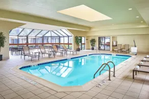 Courtyard Chicago Wood Dale / Itasca - Piscine