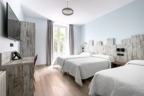 Hostal Anton Martin - Chambre