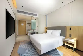Holiday Inn Express Zhanjiang Coast by IHG - Room
