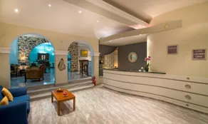 Syros Atlantis - Coin salon dans le hall