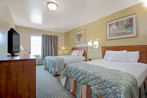 Days Inn by Wyndham Downtown St. Louis - Room