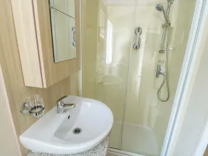 S&J Caravan Hire, Winkups H23 - Salle de bain