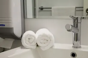 Mercure Wagga Wagga - Bathroom