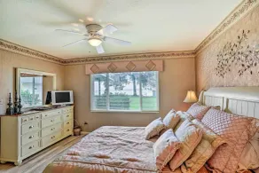 Cozy Frostproof Escape w/ Private Hot Tub! - Innenbereich