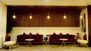 Q' Nest Hotel Cloud End Lansdowne - Reception