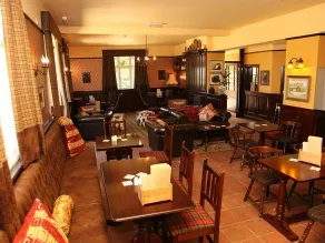 The Red Lion - Salón