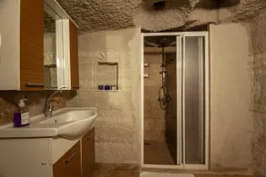 Seven Rock Cave Hotel - Bad
