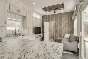 Lakefront Tiny Home w/ Dock Near Chetek! - Interiör