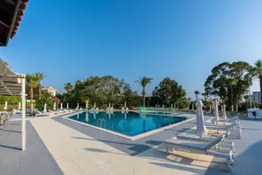 Adelais Bay Hotel - Piscine