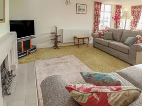 The Yatt - Living room