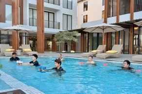Whale Retreat Destination - Pool