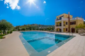 Casa Leone Suites - Basseng