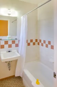 Sunset Motel Moriarty - Salle de bain
