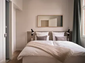 the breeze - Room