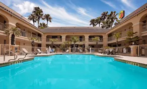 Super 8 by Wyndham Corpus Christi Northwest - Basseng
