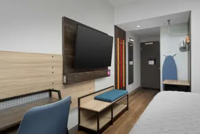 Tru by Hilton Charlotte Airport Lake Pointe - Chambre