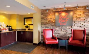 Red Roof Inn Edison - Lobby
