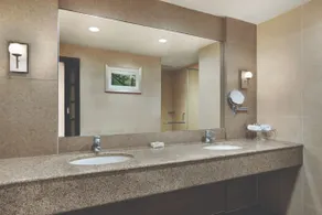 Ramada by Wyndham Karachi Creek - Bathroom