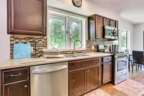 Pet-friendly Vacation Rental w/ Lake Access - Innenbereich