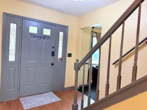Spacious & Quiet 3BR Family Home with Fast WiFi - Interior entrance