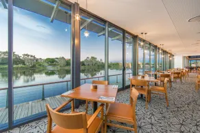 Best Western Plus North Lakes Hotel - Restaurant