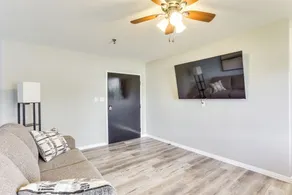 Walk to Oakland City University: Modern Apartment! - Innenbereich