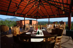 Petals Resorts Wayanad - Restaurant