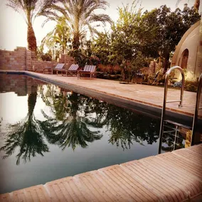 Embrace Hotel - Piscine