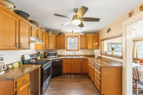 Walk to Parks & Dining: Bonner Springs Home - Interiør