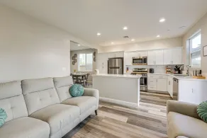 36 Mi to Sequoia NP: Pet-friendly Home w/ Dog Run! - Interiør