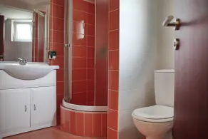 Happy Star Club - Bathroom