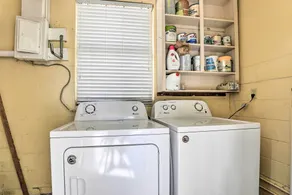Lakeland Home w/ Large Backyard ~ 1 Mile From FSC! - Intérieur
