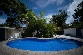 La Perlita - Pool