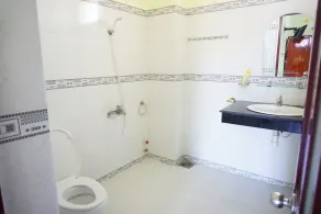 Cat Tien Guesthouse - Baño