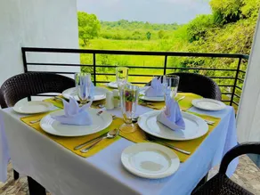 Elephant Safari Lodge - Restaurant