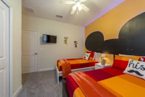Storey Lake 4 BR with private pool - Chambre