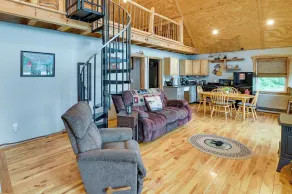 Cozy South Bay Cabin w/ Lake & Mountain Views - Interiør