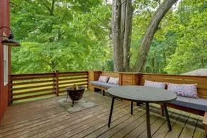 Guest House w/ Private Pond & Dock in Southbury! - Interiør