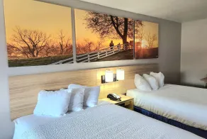 Days Inn by Wyndham Houston - Room