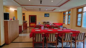 Hotel Ishwar Naddi - Restaurant