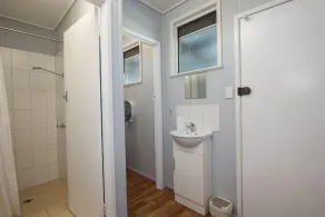 Fraser Coast Top Tourist Park - Bathroom
