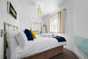 Stay In Cardiff Canton St. John's Court Apartment - Habitación