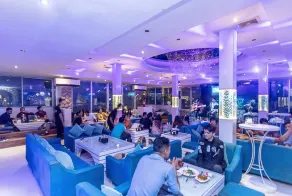 Gaju Suite Hotel - Restaurant