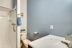 Rural Colorado Vacation Rental w/ Spacious Deck - Baño