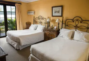 Hotel Santa Cruz Plaza - Room