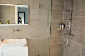 Cosy S2 Apartment in La Soukra - Salle de bain