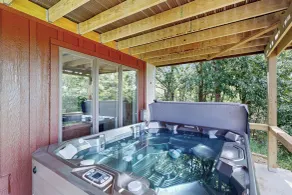 Luxurious 3BR Home w/ Hot Tub & Fireplace - Interiör