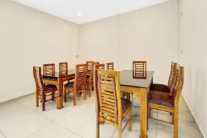Super Townhouse Trivandrum Padmanabhaswamy Temple Formerly Rezt N Relaz Inn - Restaurang
