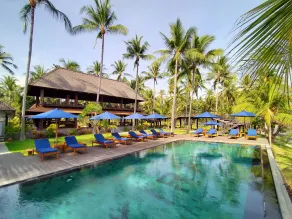 The Kirana Tembok - Piscina