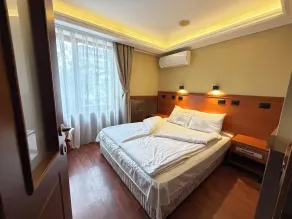 California Hotel - Room